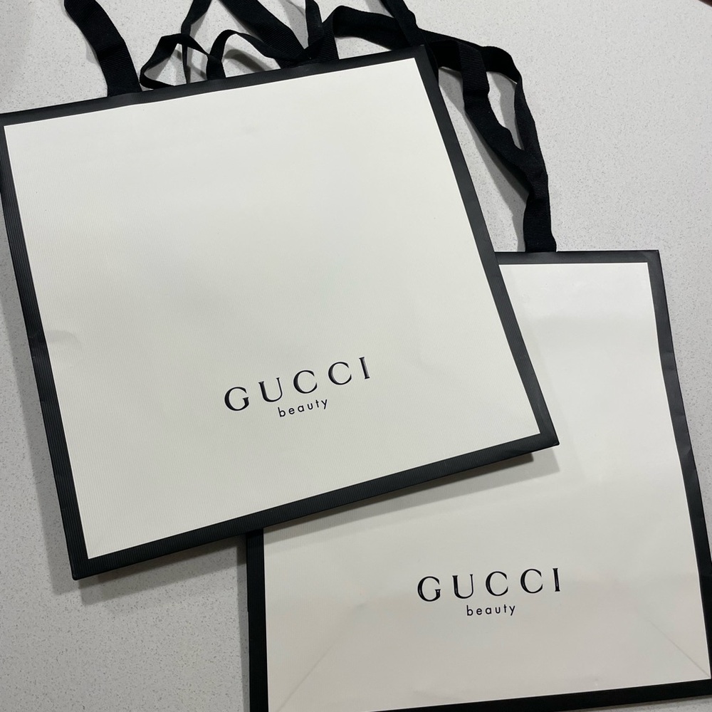 Gucci Beauty White and Black Shopping Bags